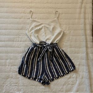 Francesca’s Women’s Romper W Stripped Bottoms